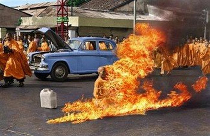 Felgyújtotta magát egy tibeti szerzetes Kínában